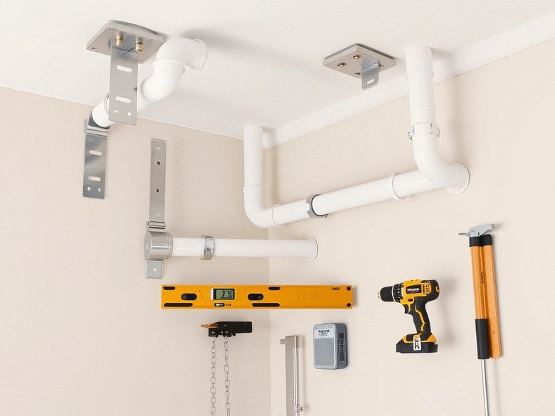 Guide complet d’installation des supports de tuyauterie plafond et mur